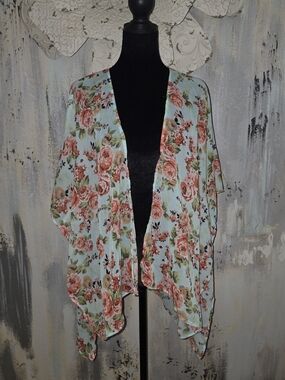 Colors Of Love Floral Open-Front Kimono Shrug - Mint with Pink Rose Print